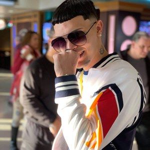 Meet your Posher, Robert